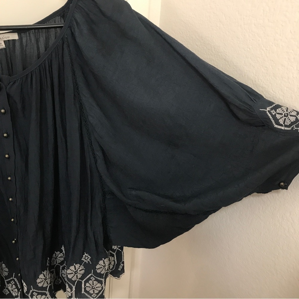 3/$15 Cecico blue boho wide dolman style sleeves top - Picture 4 of 11